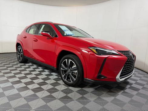 Used 2024 Lexus UX 250h FWD w/ Premium Package image 6