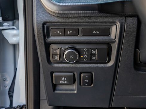 Used 2022 Ford F150 Platinum w/ Equipment Group 701A High AWD/4WD image 22