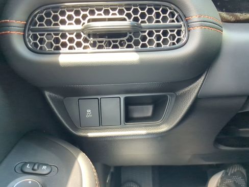 New 2026 Honda HR-V Sport image 25