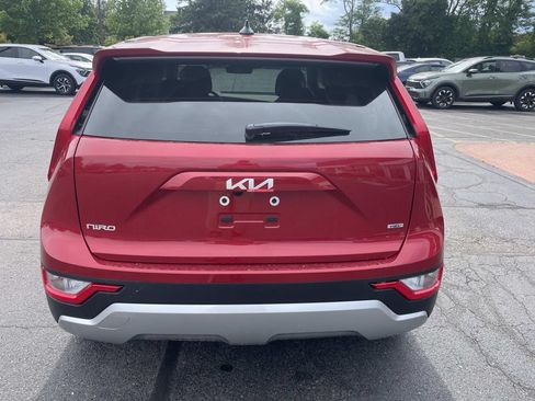New 2026 Kia Niro LX FWD image 3