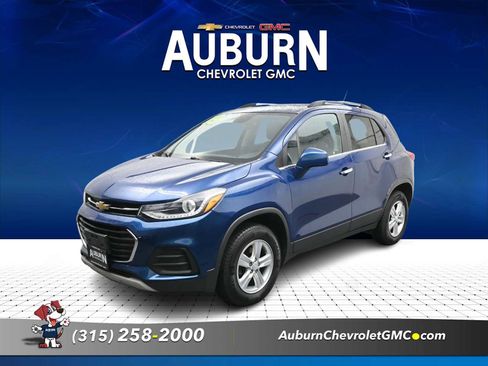 Used 2019 Chevrolet Trax LT w/ LT Convenience Package AWD/4WD image 1