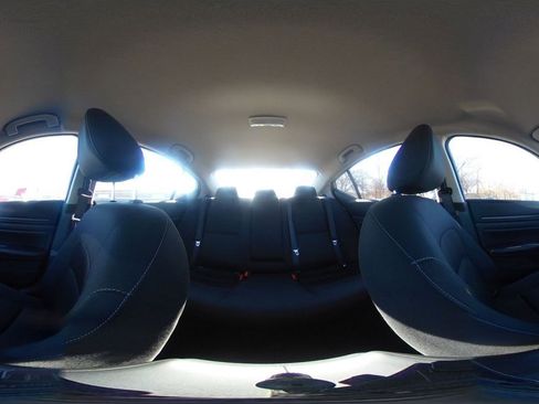 Used 2025 Nissan Altima 2.5 SV image 43