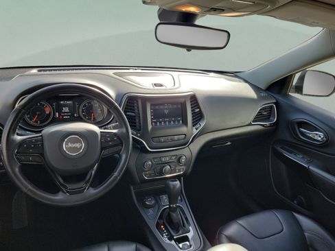 Used 2021 Jeep Cherokee Latitude Plus AWD/4WD image 15