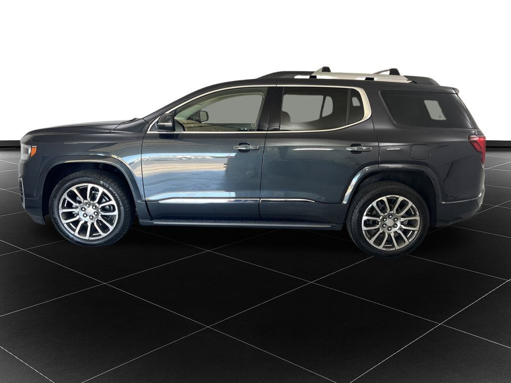 Used 2022 GMC Acadia Denali AWD/4WD image 2