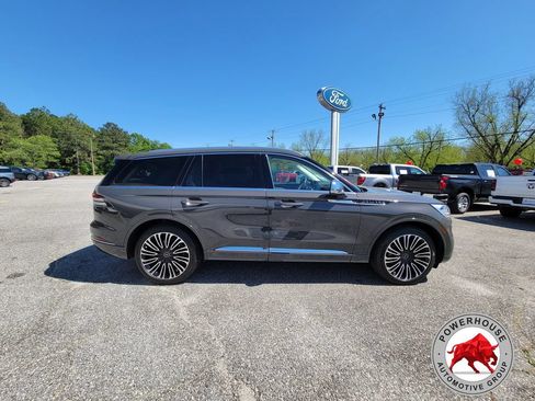 Used 2022 Lincoln Aviator Black Label w/ Dynamic Handling Package AWD/4WD image 7