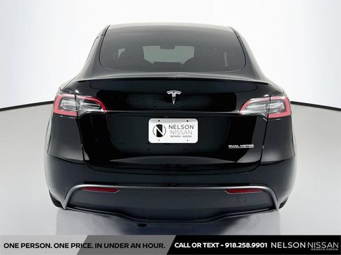 Used 2023 Tesla Model Y Performance AWD/4WD image 6