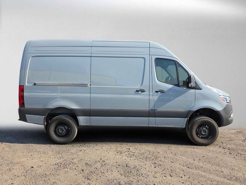 Used 2026 Mercedes-Benz Sprinter 2500 image 2
