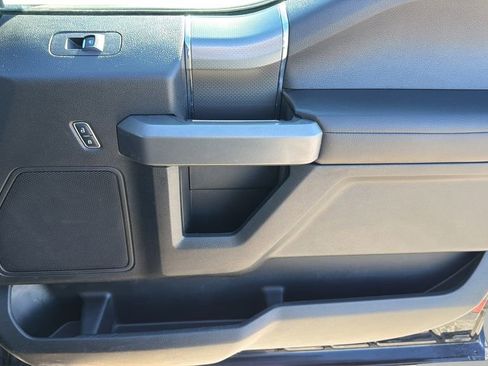 Used 2016 Ford F150 XLT w/ Equipment Group 302A Luxury image 9