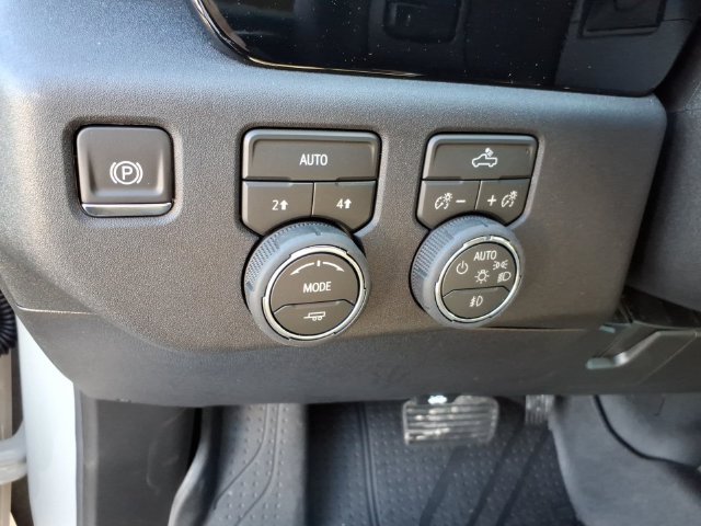 New 2026 Chevrolet Silverado 1500 RST AWD/4WD image 12