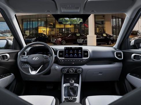New 2025 Hyundai Venue SEL image 11