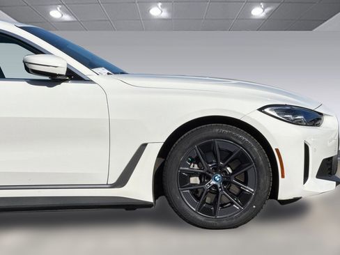 Certified 2023 BMW i4 eDrive35 w/ Premium Package image 18