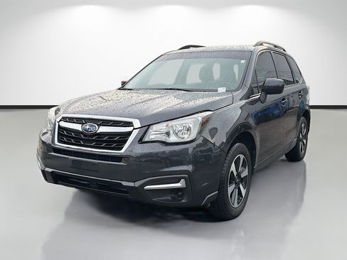 Used 2018 Subaru Forester 2.5i Premium AWD/4WD image 7