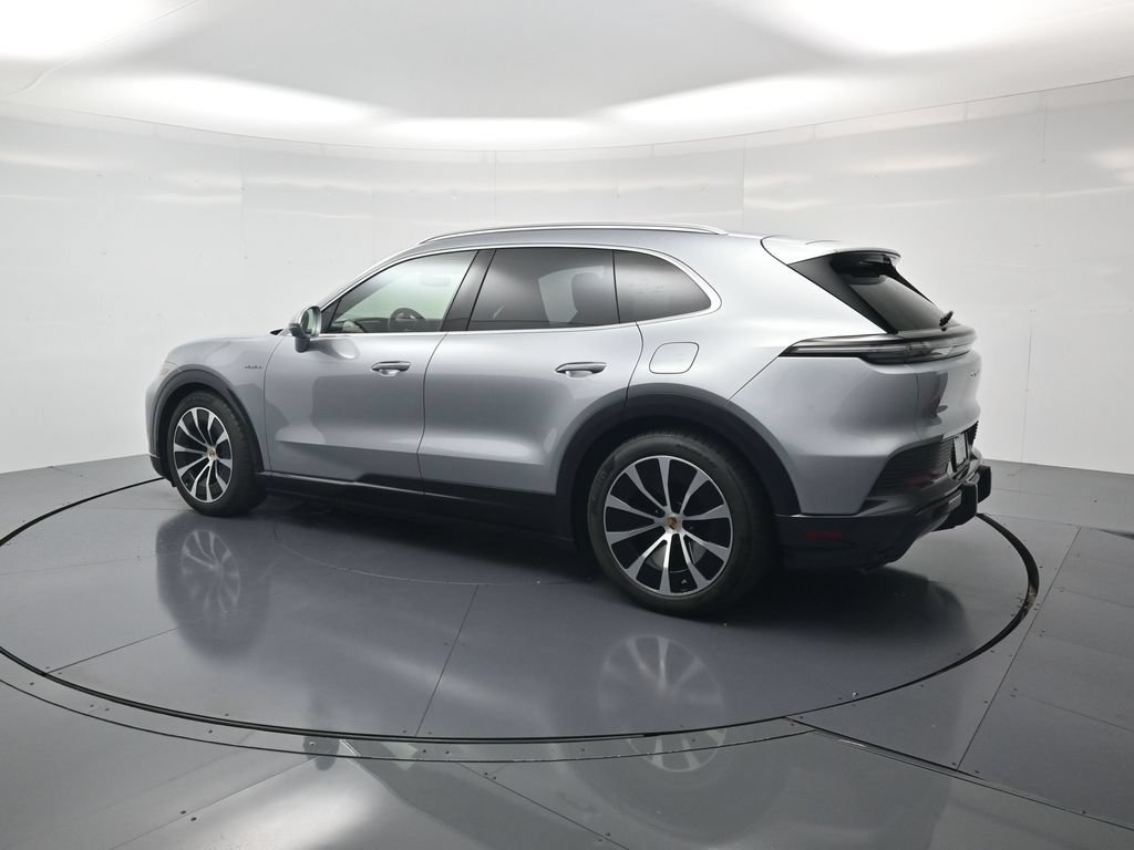 Used 2026 Porsche Cayenne Electric AWD/4WD image 3