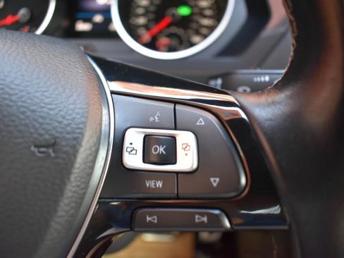 Used 2021 Volkswagen Tiguan SE R-Line AWD/4WD image 24