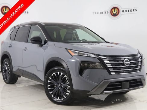 Used 2025 Nissan Rogue SL w/ Tech Package FWD image 1