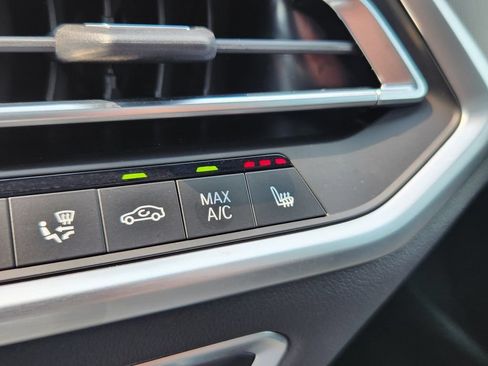 Used 2022 BMW X5 xDrive45e w/ Climate Comfort Package AWD/4WD image 27