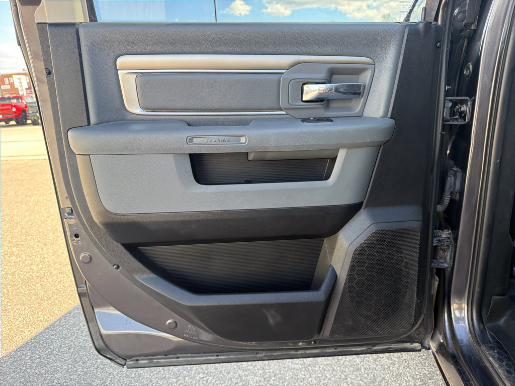 Used 2018 RAM 1500 Big Horn AWD/4WD image 15