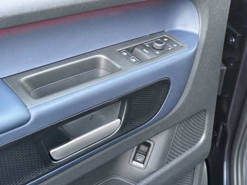 New 2025 Volkswagen ID. Buzz Pro S Plus image 20