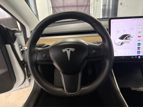 Used 2019 Tesla Model 3 Long Range image 21