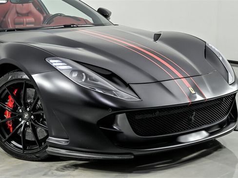 Used 2023 Ferrari 812 GTS RWD image 3