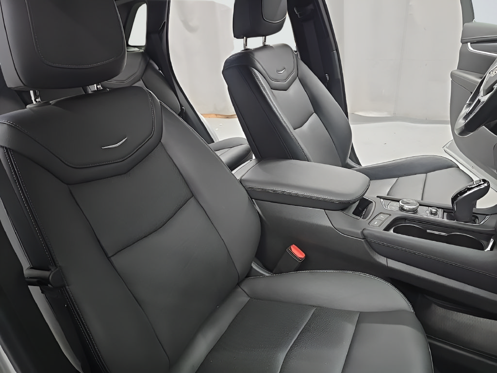 Used 2020 Cadillac XT5 Premium Luxury AWD/4WD image 27