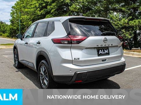Used 2024 Nissan Rogue S FWD image 4