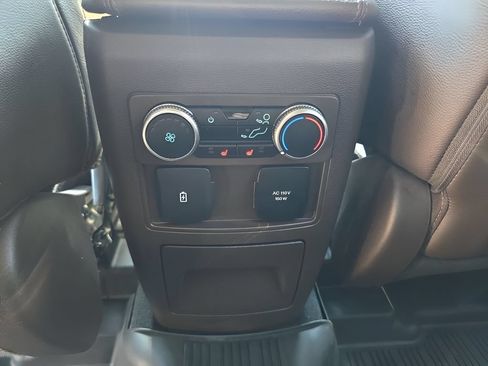 Used 2023 Ford Explorer King Ranch w/ Technology Package AWD/4WD image 32