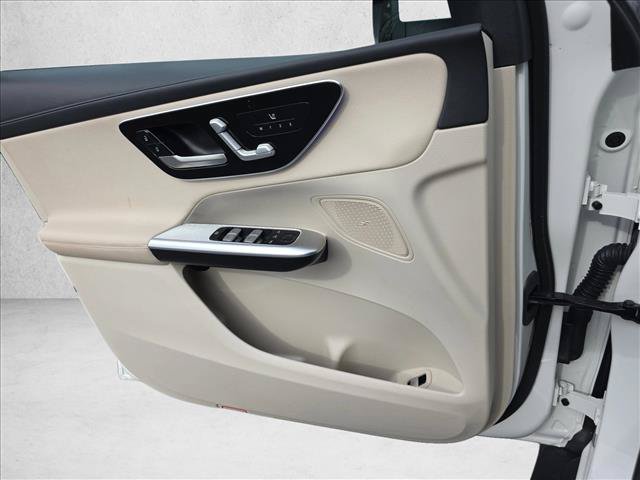 Used 2023 Mercedes-Benz GLC 300 image 26