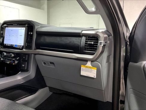 Used 2025 Ford F150 XLT w/ Equipment Group 302A MID AWD/4WD image 19