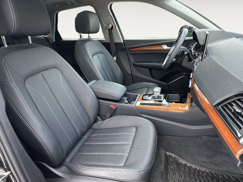 Used 2023 Audi Q5 2.0T Premium w/ Convenience Package AWD/4WD image 31