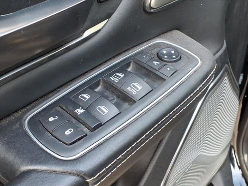 Used 2020 RAM 1500 Limited image 13