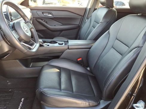 Used 2023 Nissan Rogue SL image 9