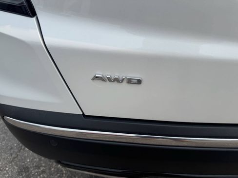 Used 2024 Cadillac XT5 Sportv w/ Technology Package AWD/4WD image 20