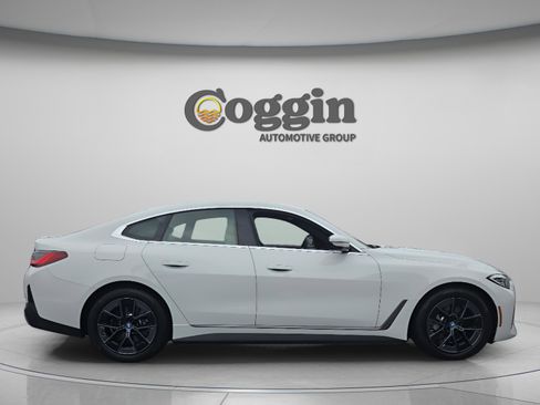 Certified 2022 BMW i4 eDrive40 RWD image 6