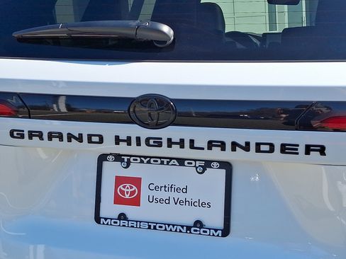 Certified 2026 Toyota Grand Highlander Limited image 31