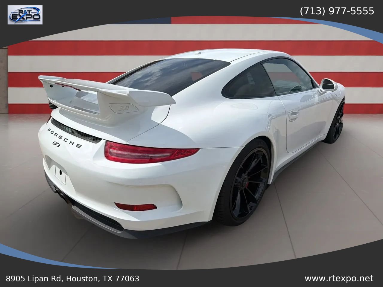 Used 2014 Porsche 911 GT3 w/ Carbon Interior Package RWD image 18