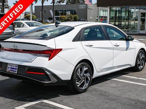 Certified 2025 Hyundai Elantra SEL FWD image 6