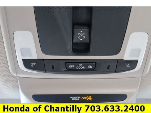 Certified 2025 Honda HR-V EX-L image 19