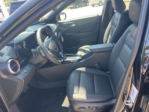 New 2026 Chevrolet Trax RS w/ Driver Confidence Package FWD image 15