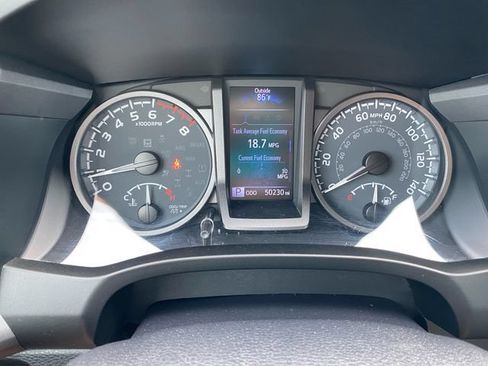 Used 2022 Toyota Tacoma TRD Sport w/ Technology Package AWD/4WD image 21