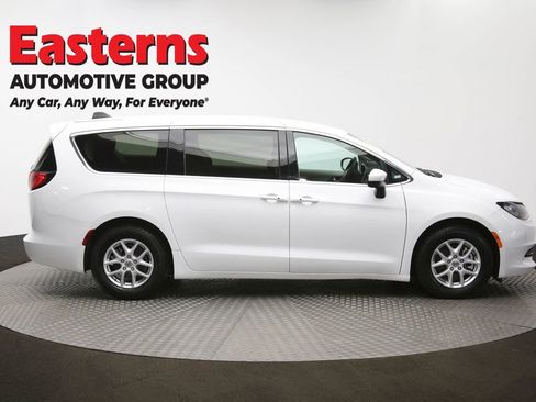 Used 2023 Chrysler Voyager LX image 45