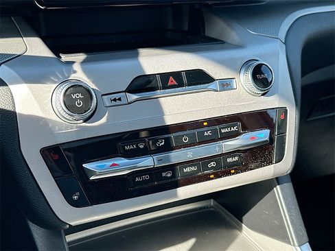 Used 2023 Ford Explorer XLT w/ Equipment Group 202A image 14