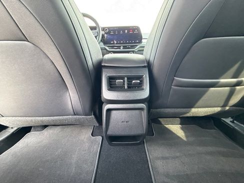 Used 2026 Chevrolet Equinox EV RS FWD image 22