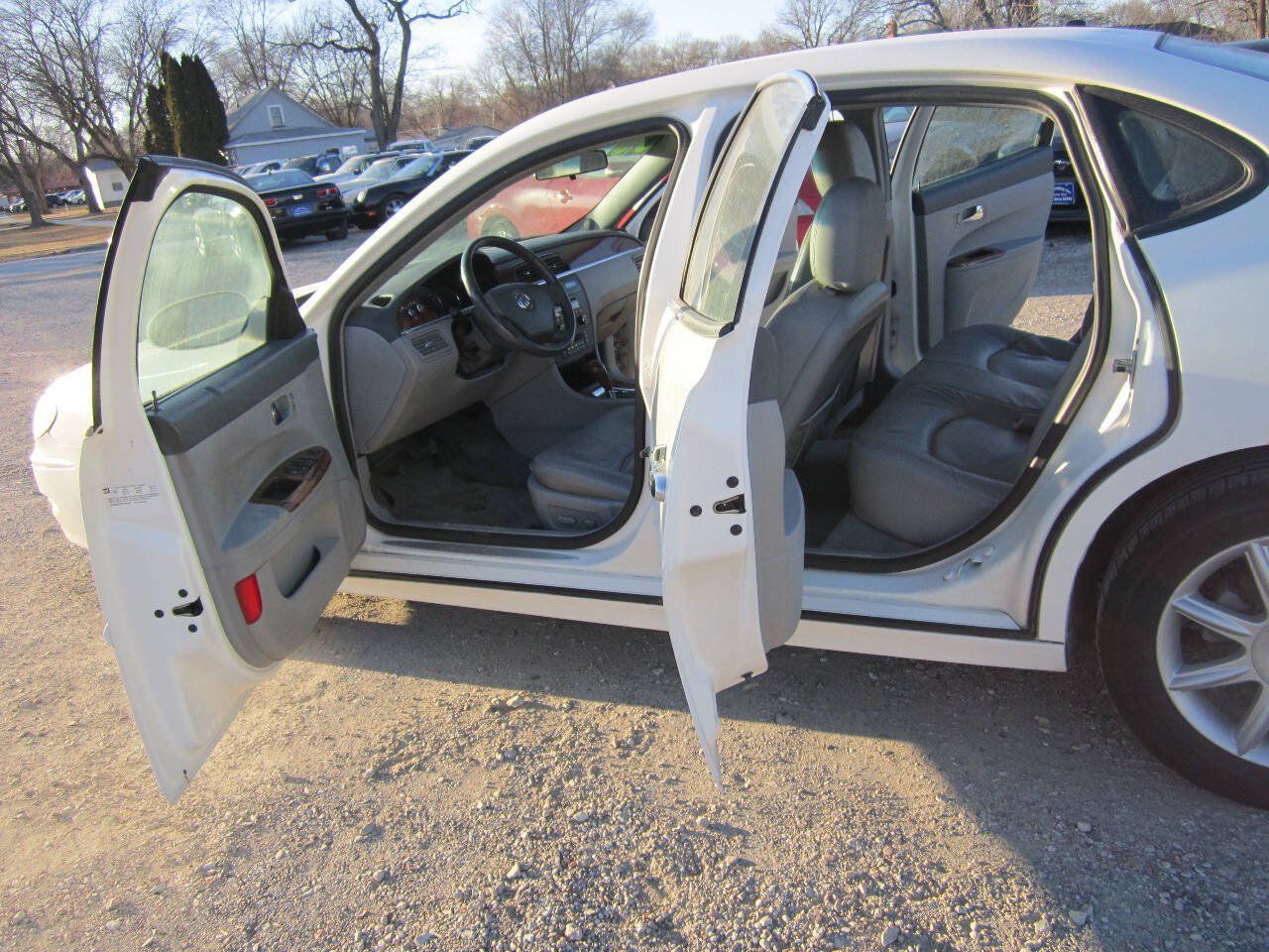Used 2006 Buick LaCrosse CXS FWD image 10