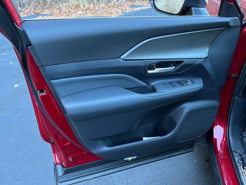 New 2026 Toyota Grand Highlander XLE image 11