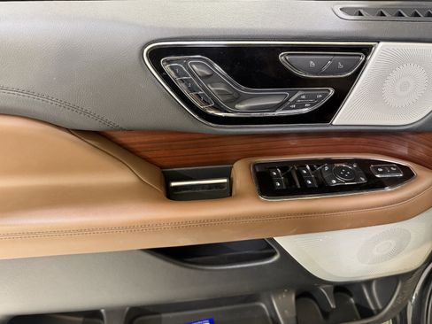 Used 2023 Lincoln Navigator L Reserve image 16