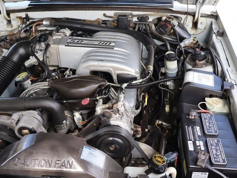 Used 1988 Ford Mustang GT RWD image 37
