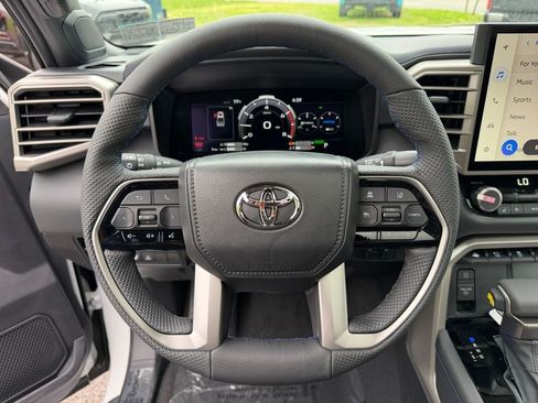 Used 2026 Toyota Tundra Platinum AWD/4WD image 15