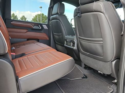 Used 2024 GMC Sierra 3500 Denali Ultimate image 20