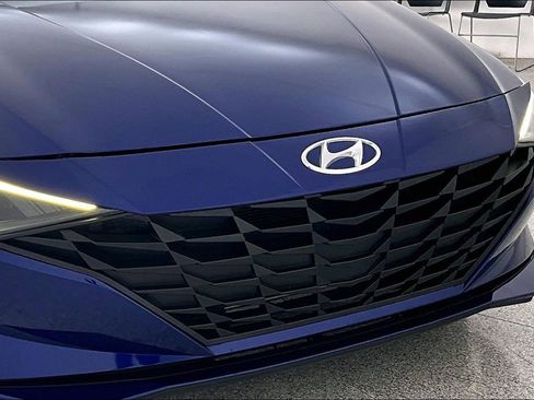 Used 2021 Hyundai Elantra SEL image 36